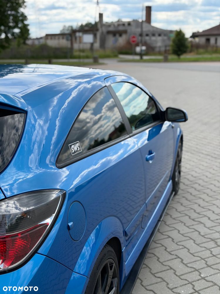 Opel Astra 2.0 T OPC - 9