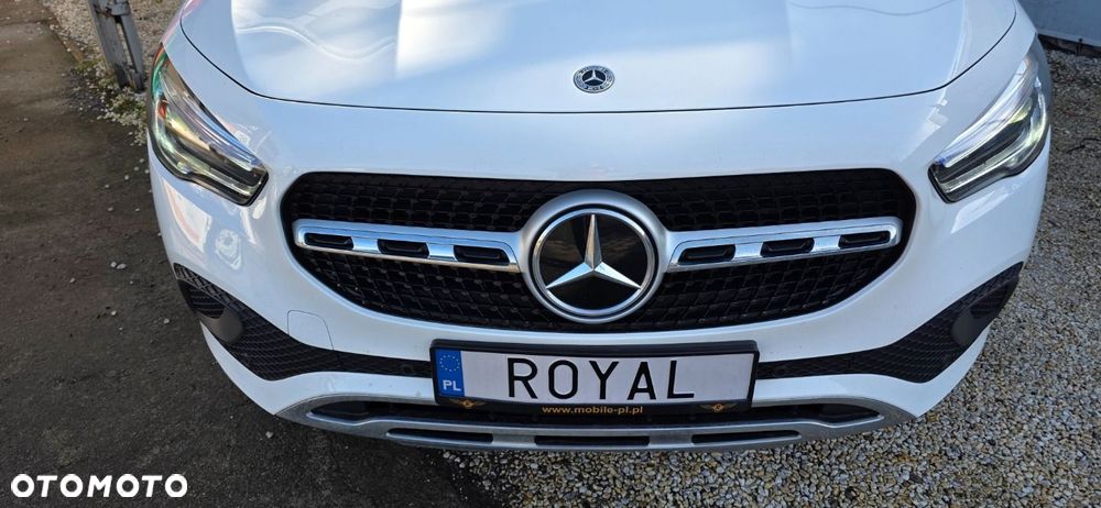 Mercedes-Benz GLA - 11