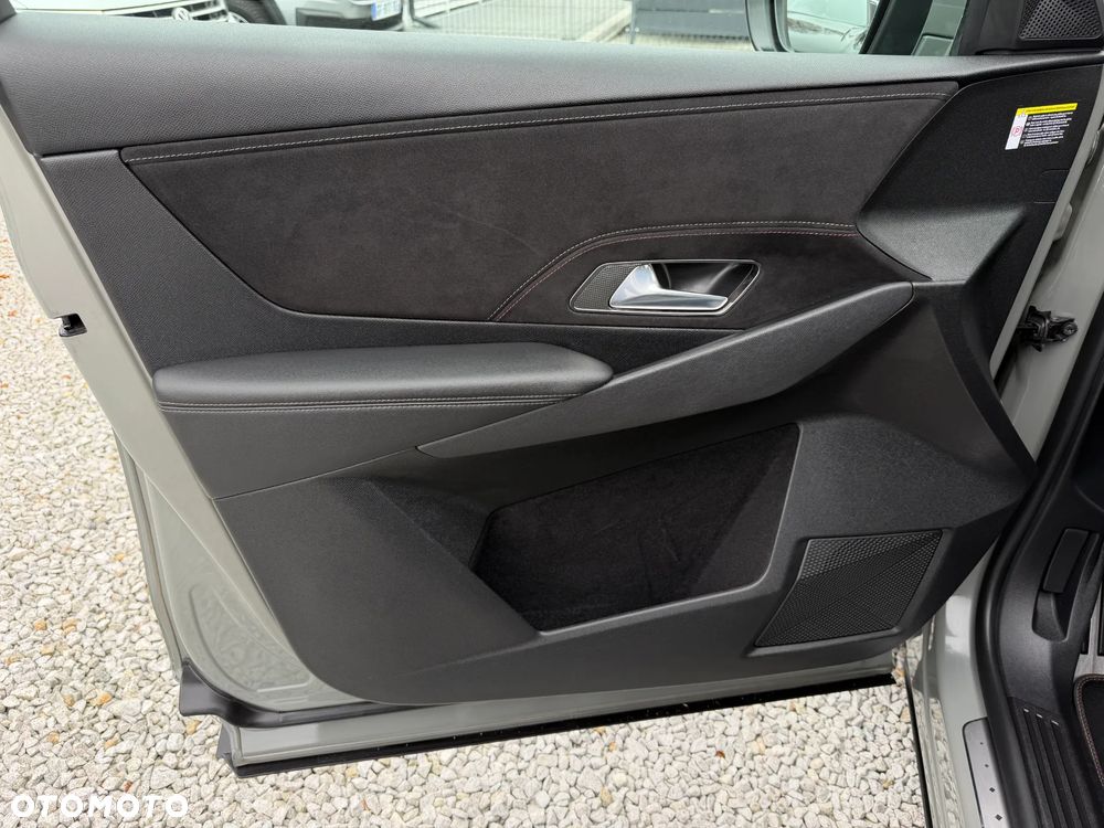 DS Automobiles DS 7 Crossback 1.6 E-Tense Performance Line + - 25