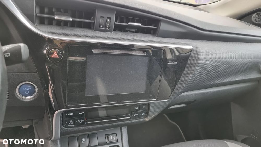 Toyota Auris - 21