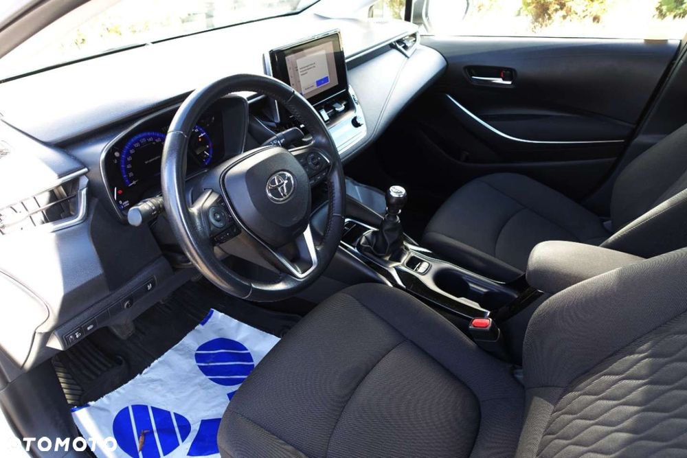 Toyota Corolla - 5