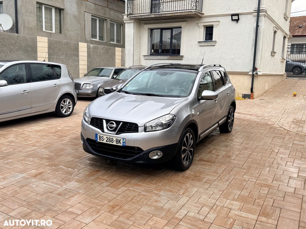 Nissan Qashqai+2 2.0 dCi DPF 4x4 tekna - 2