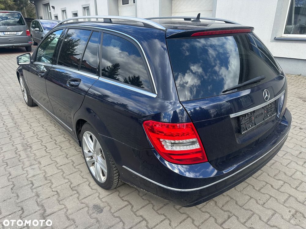 Mercedes-Benz Klasa C 180 CGI Automatik BlueEFFICIENCY Avantgarde - 7