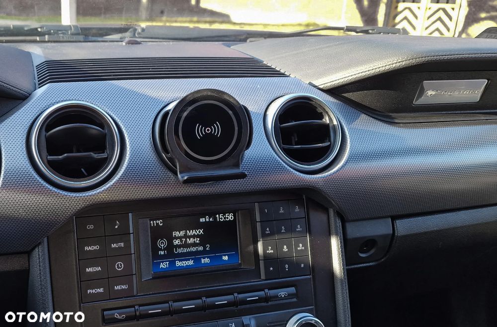Ford Mustang - 22