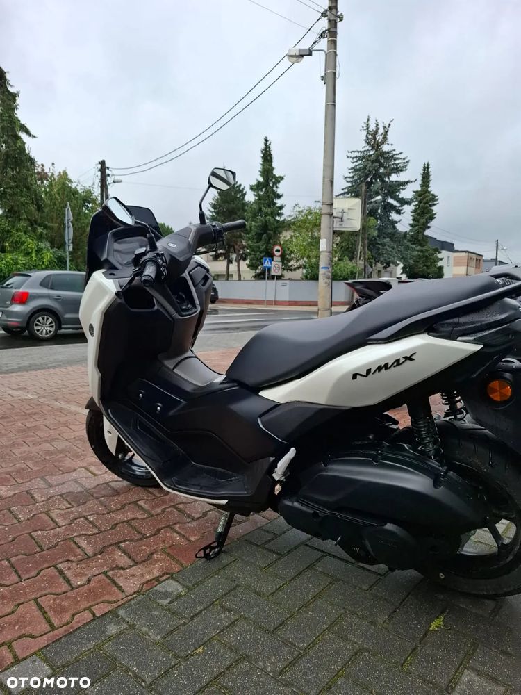 Yamaha NMAX - 7
