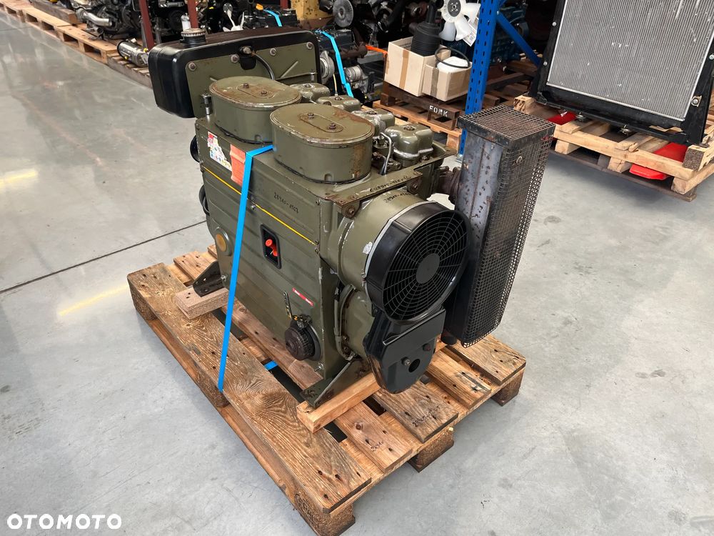 SILNIK HATZ 4M40L 12500netto - 7