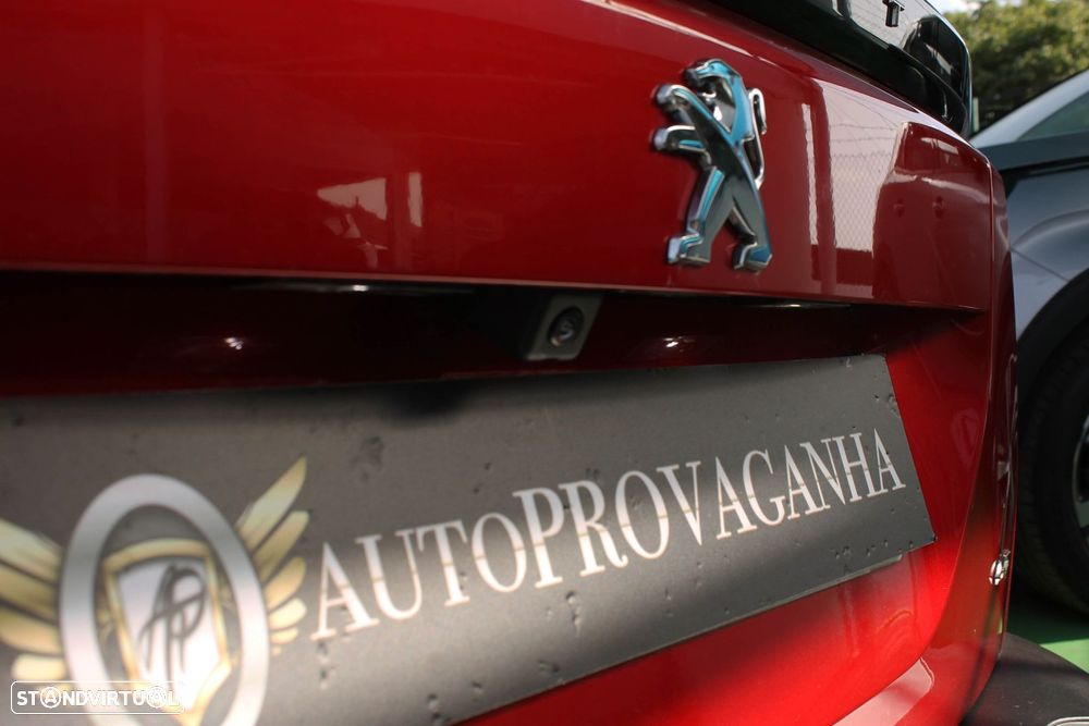 Peugeot e-2008 50 kWh GT - 33