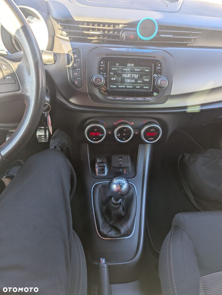 Alfa Romeo Giulietta 2.0 JTDM Distinctive - 7