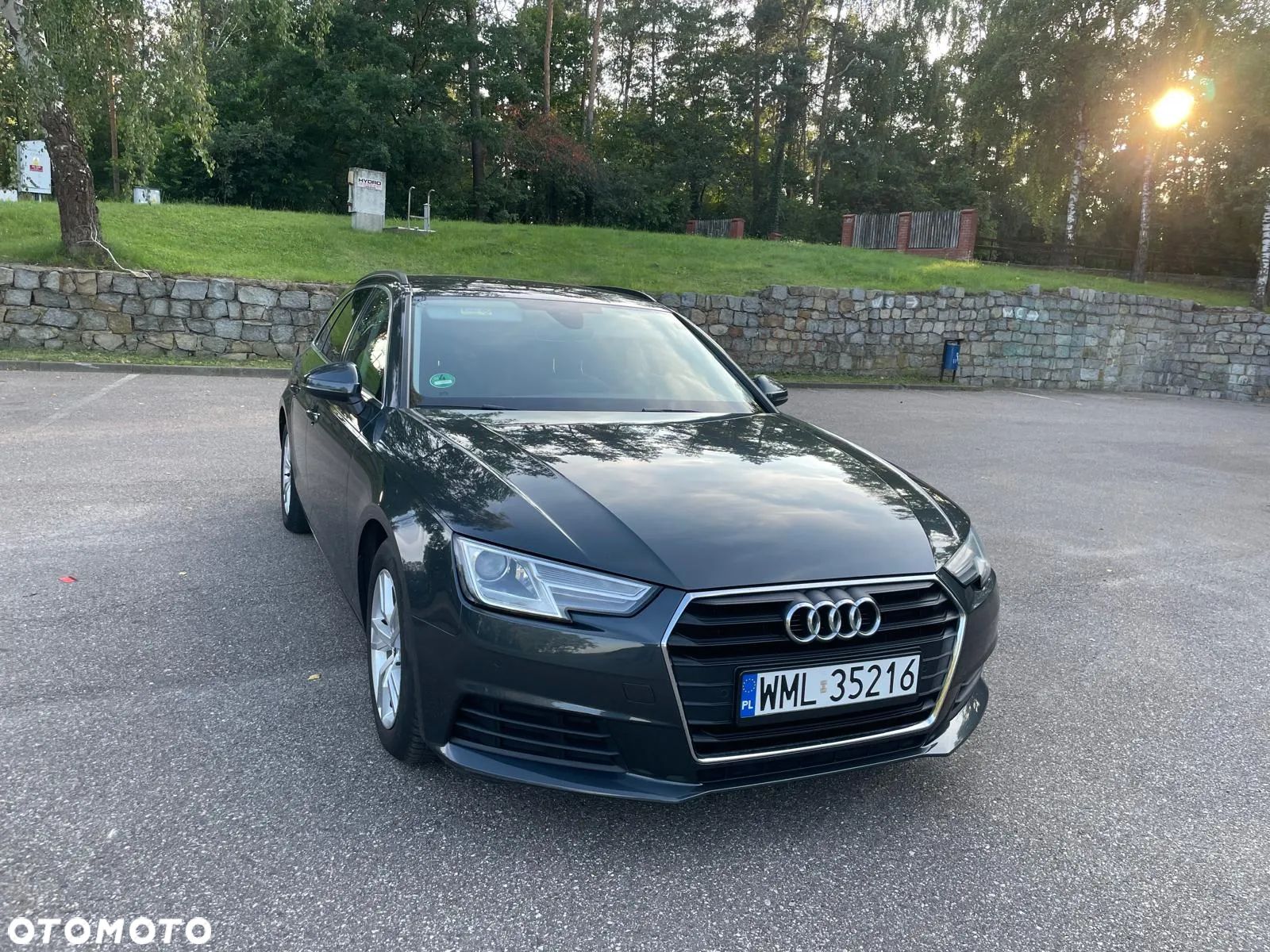 Audi A4 - 1