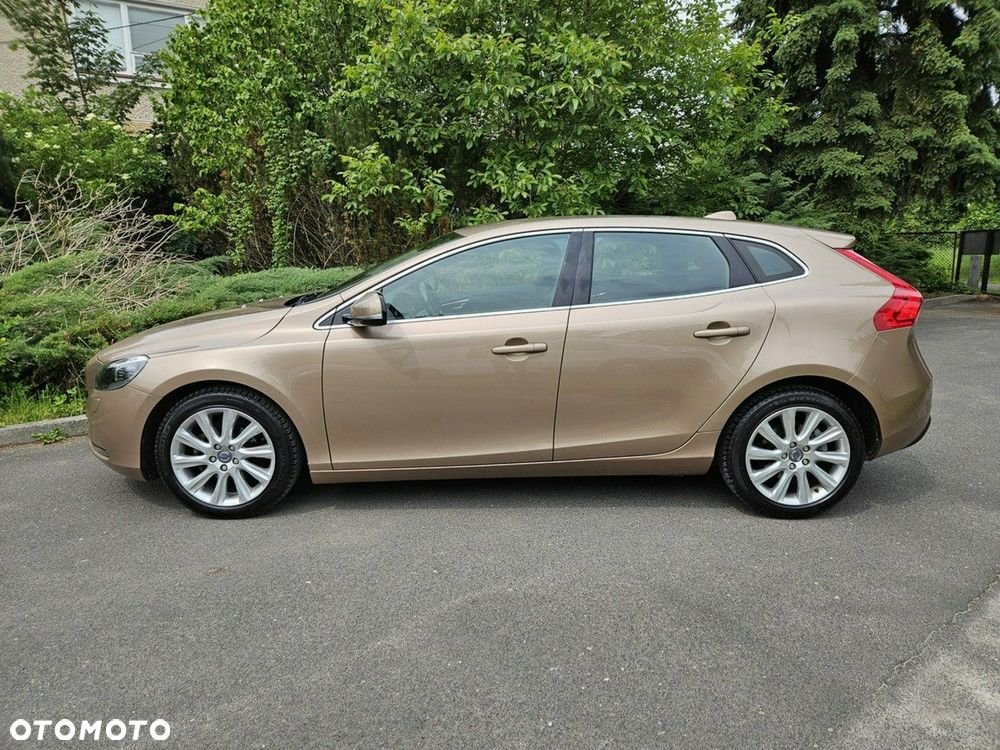 Volvo V40 D2 Momentum - 13