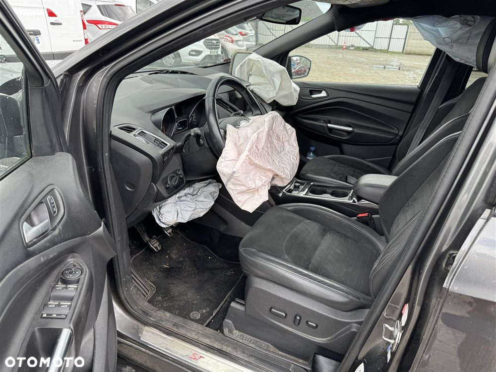 Ford Kuga 2.0 TDCi AWD ST-Line - 17