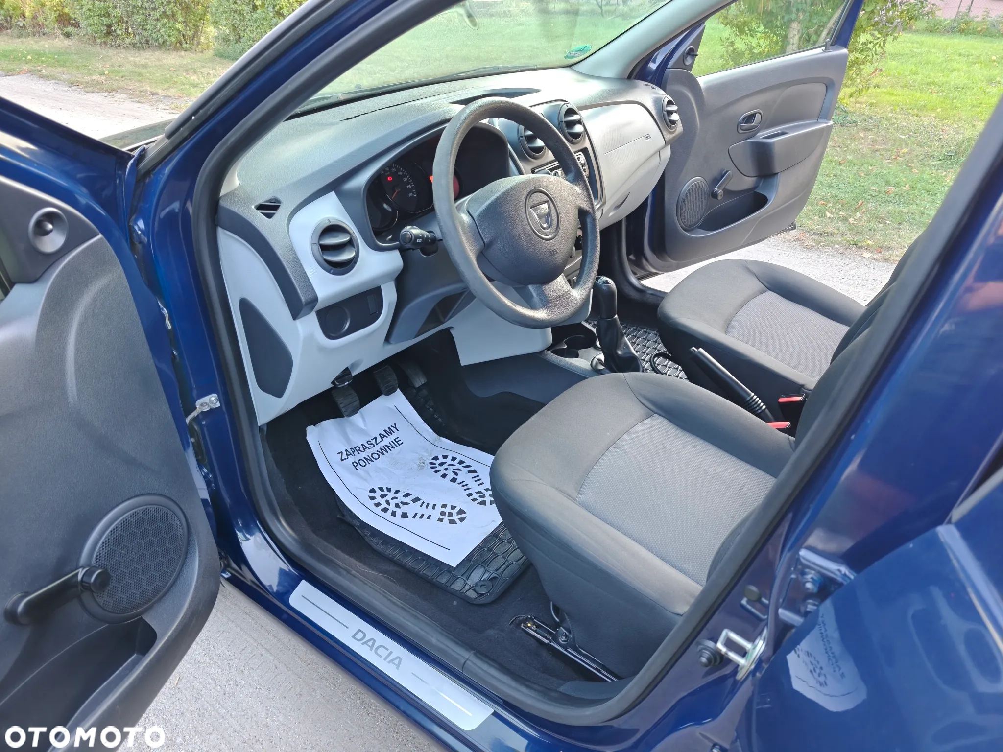 Dacia Sandero - 8