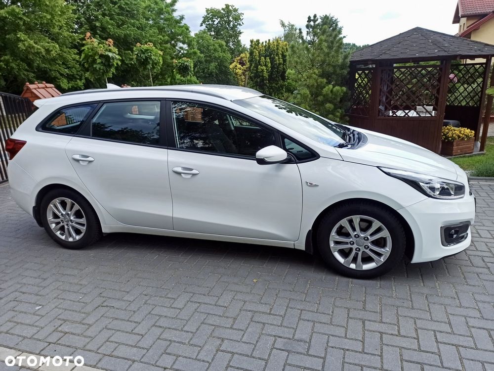 Kia Ceed 1.6 CRDi Smart Plus - 10
