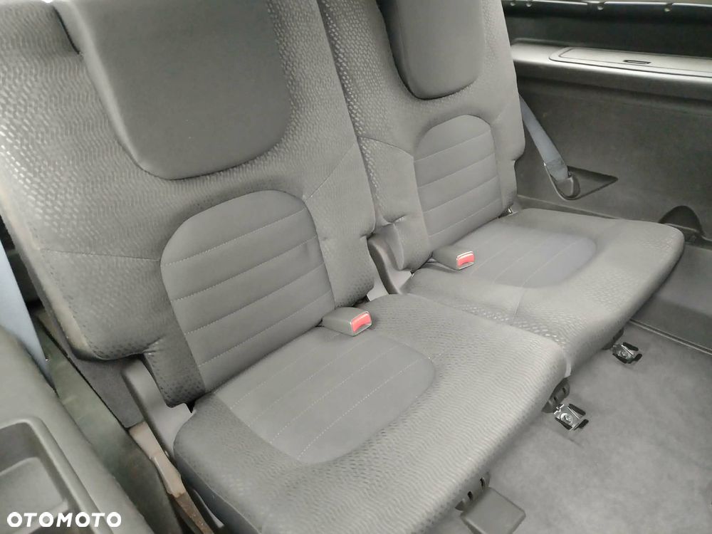 Nissan Pathfinder 2.5 DCi LE - 8