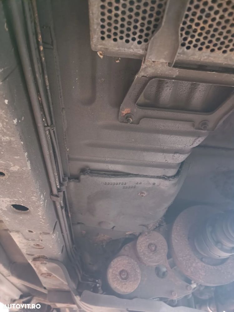 Jeep Grand Cherokee 2.7 CRD Overland - 13