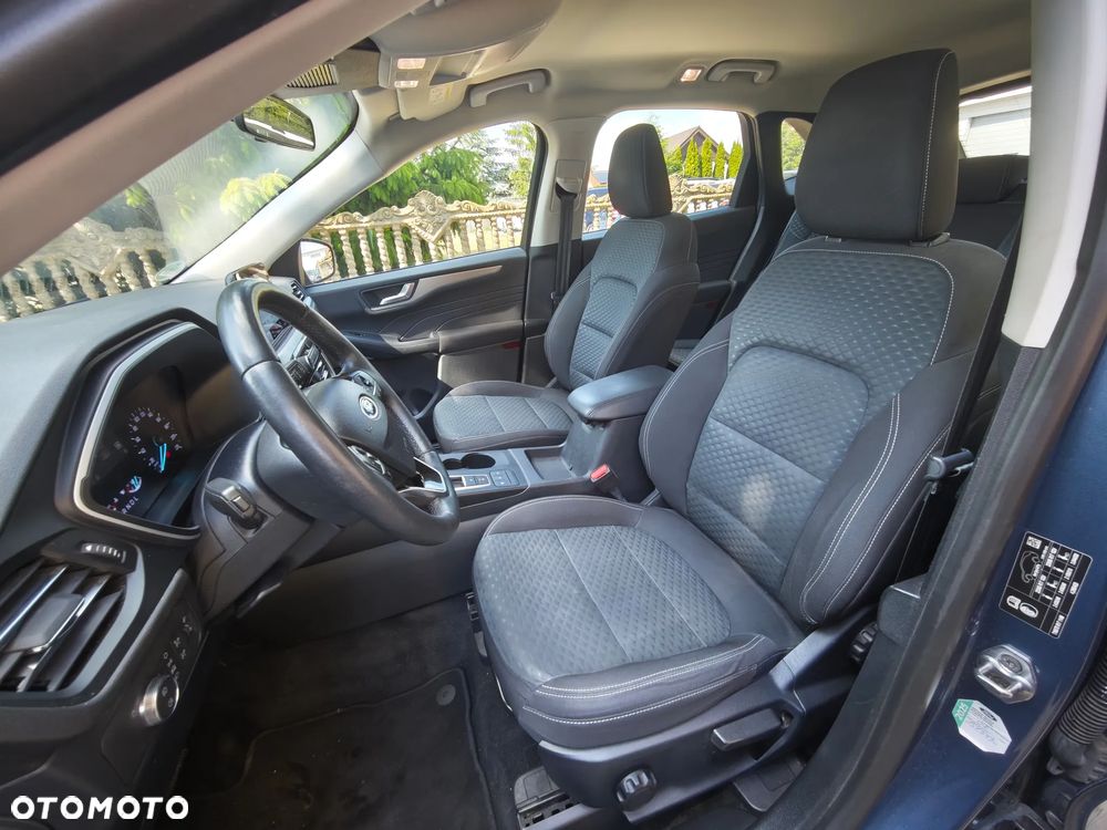 Ford Kuga 1.5 TDCi 2x4 Cool & Connect - 24