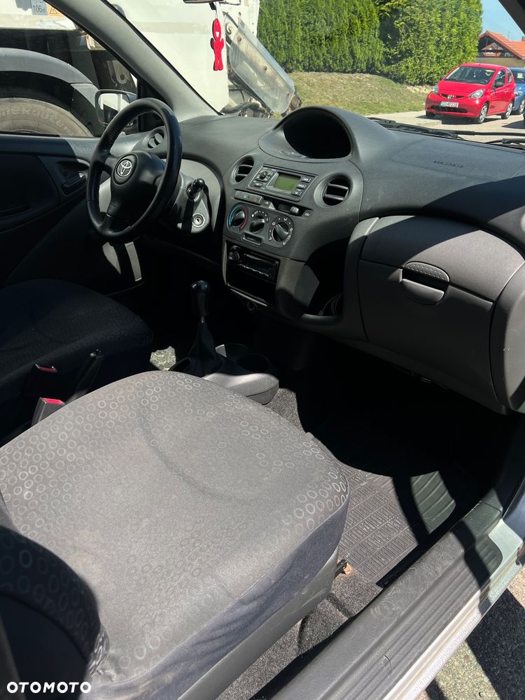 Toyota Yaris 1.4 D-4D Sol - 14