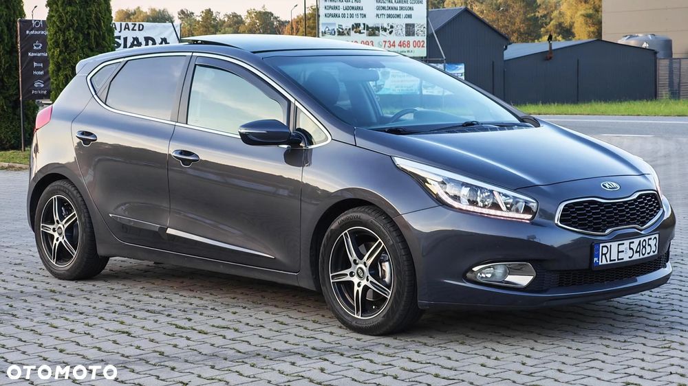 Kia Ceed 1.4 CVVT Dream Team Edition - 15