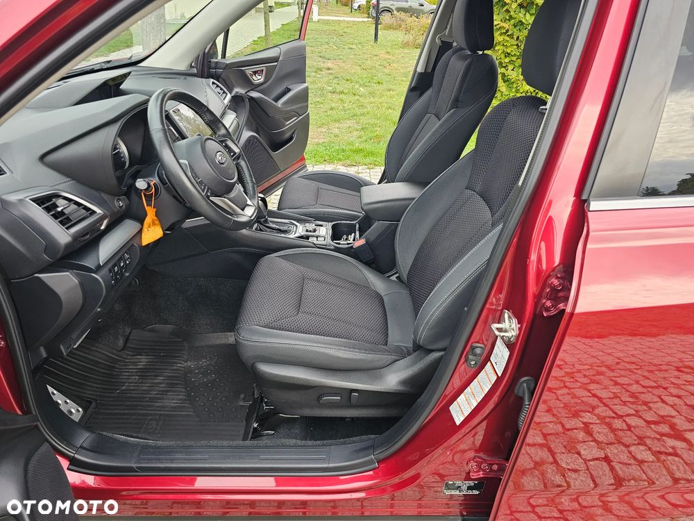 Subaru Forester 2.0 i Exclusive (EyeSight) Lineartronic - 9