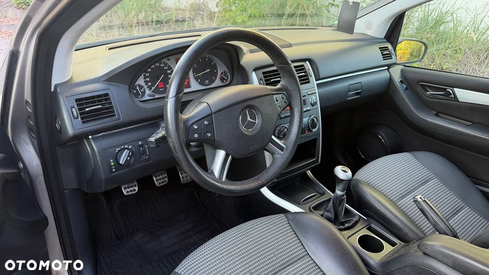 Mercedes-Benz Klasa B 150 - 2
