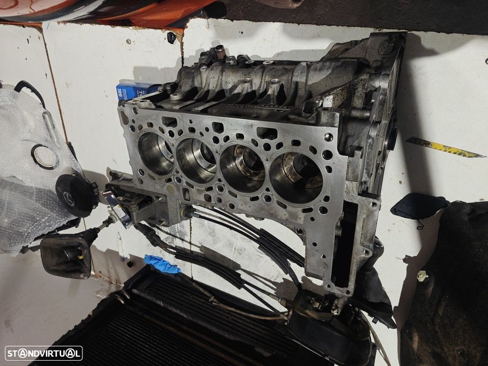 Bloco Armado Com Pistões Bielas E Cambota Bmw 3 Touring (F31) - 2