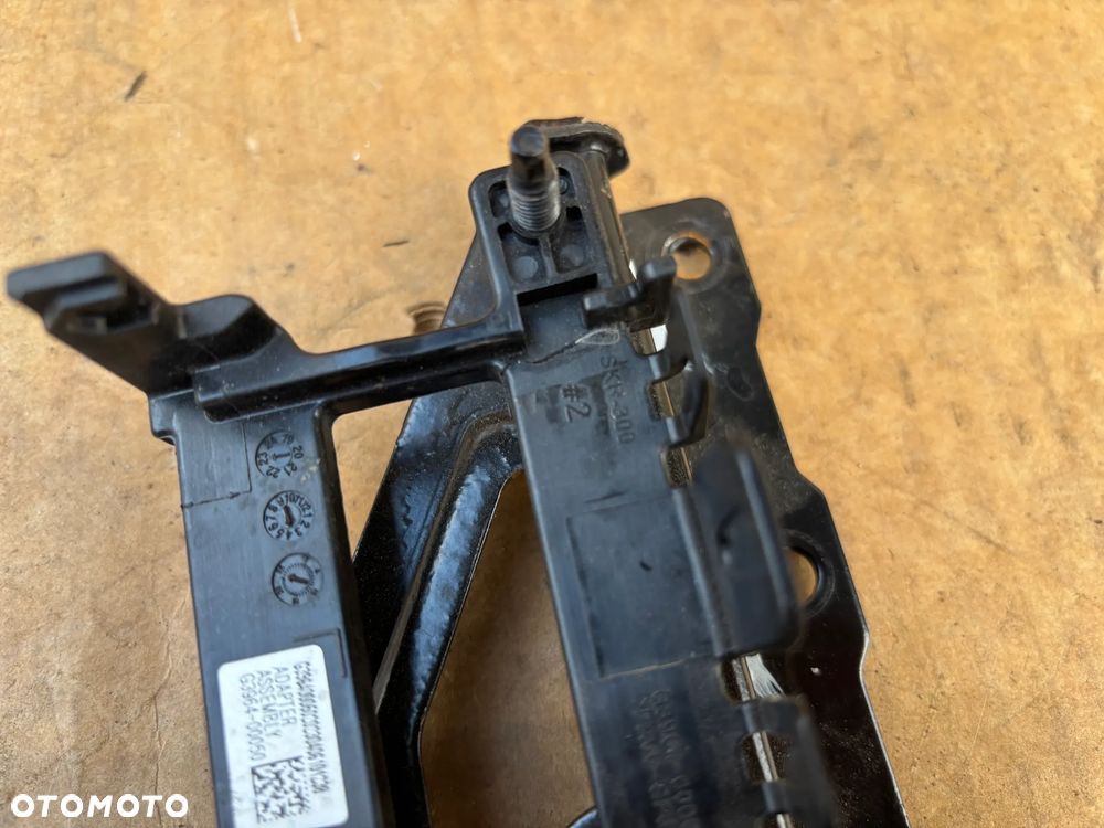 HYUNDAI KONA ELEKTRYCZNA ELEKTRYK ORYGINALNA BELKA ZDERZAKA PRZEDNIEGO PRZEDNIA ALUMINIOWA MOCOWANIE RADARU CZUJNIKA ZBLIŻENIOWEGO 86570-K4000 - 7