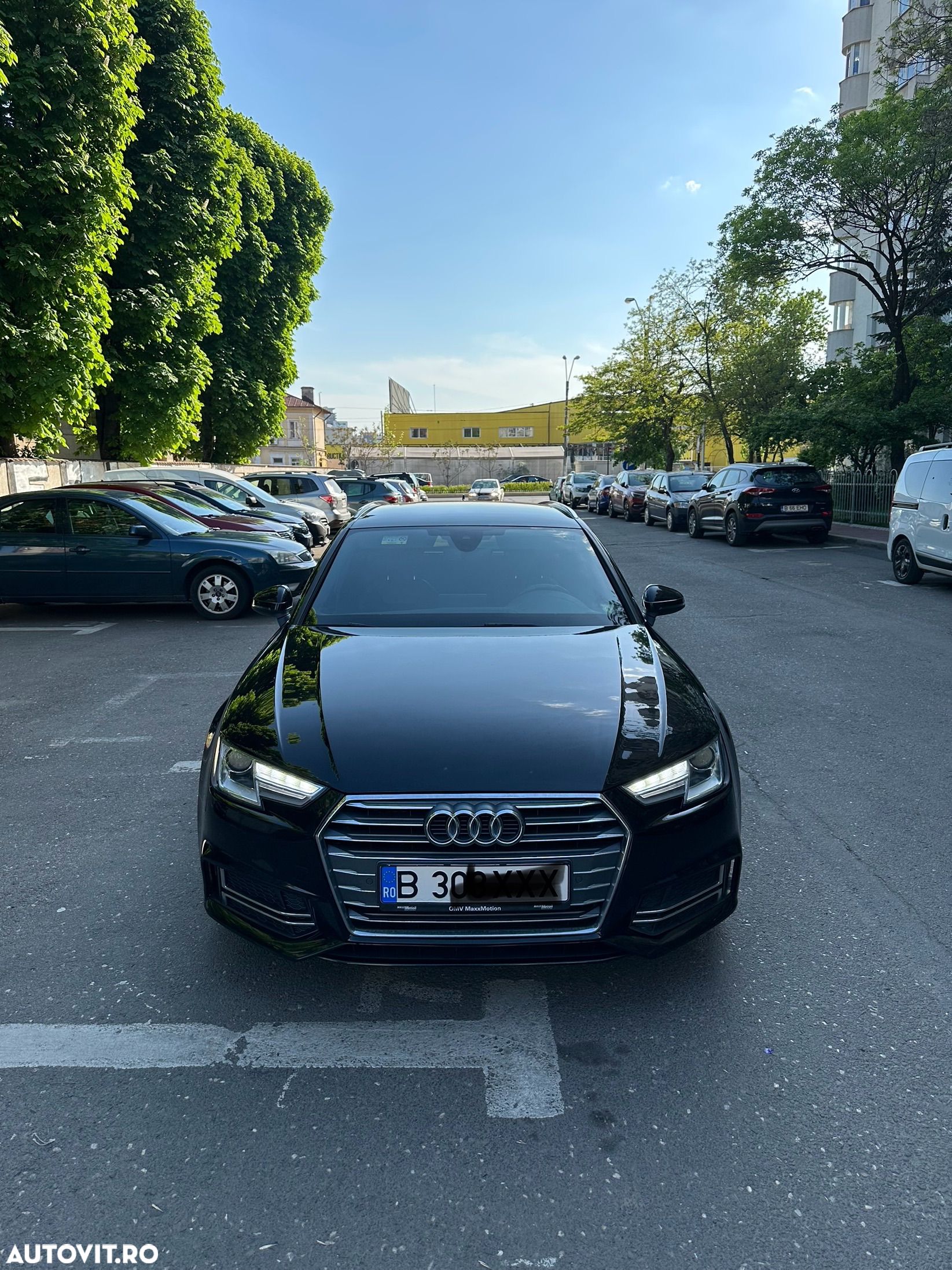 Audi A4 2.0 TDI S tronic - 1