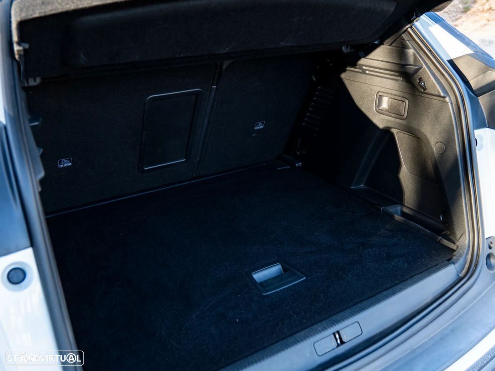 Peugeot 3008 1.2 PureTech GT Line EAT6 - 33