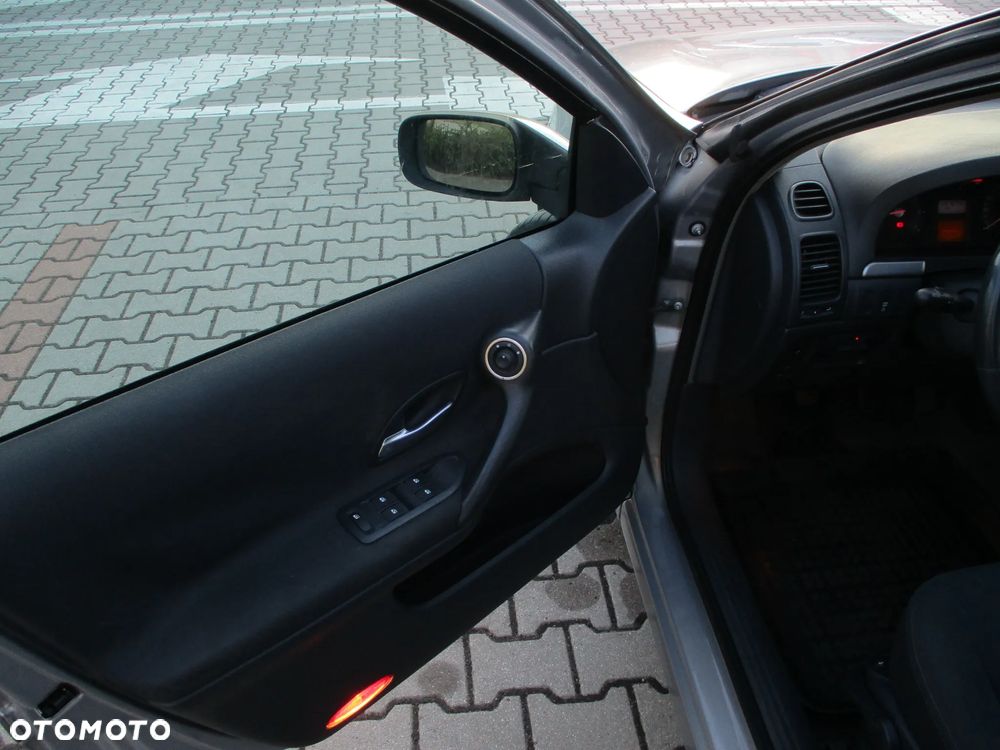 Renault Laguna 2.0 16V Emotion - 22