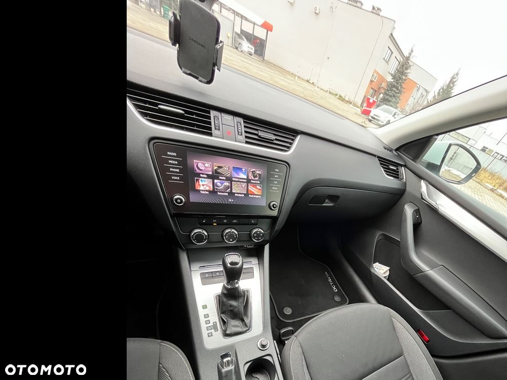 Skoda Octavia 2.0 TDI Drive DSG - 20