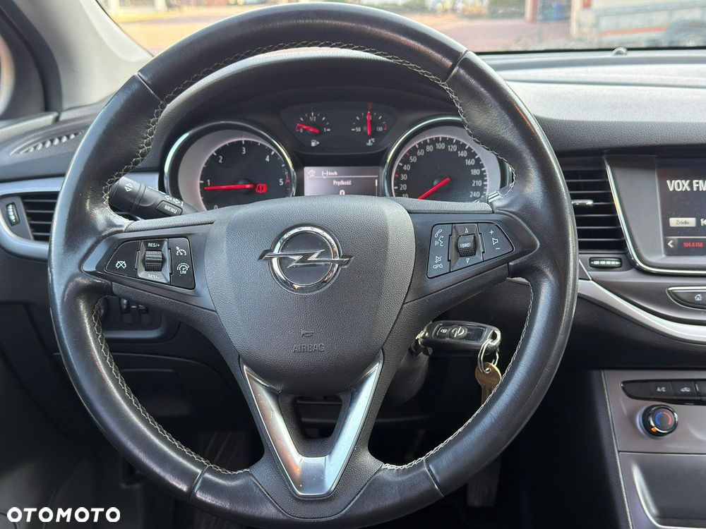 Opel Astra 1.6 CDTI Enjoy - 31