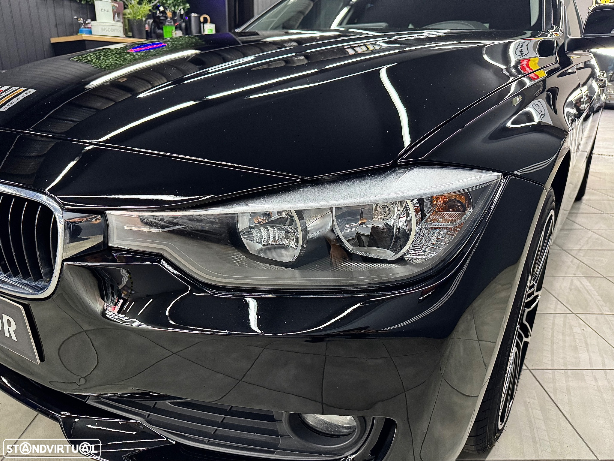 BMW 318 d Touring Auto Line Modern - 3