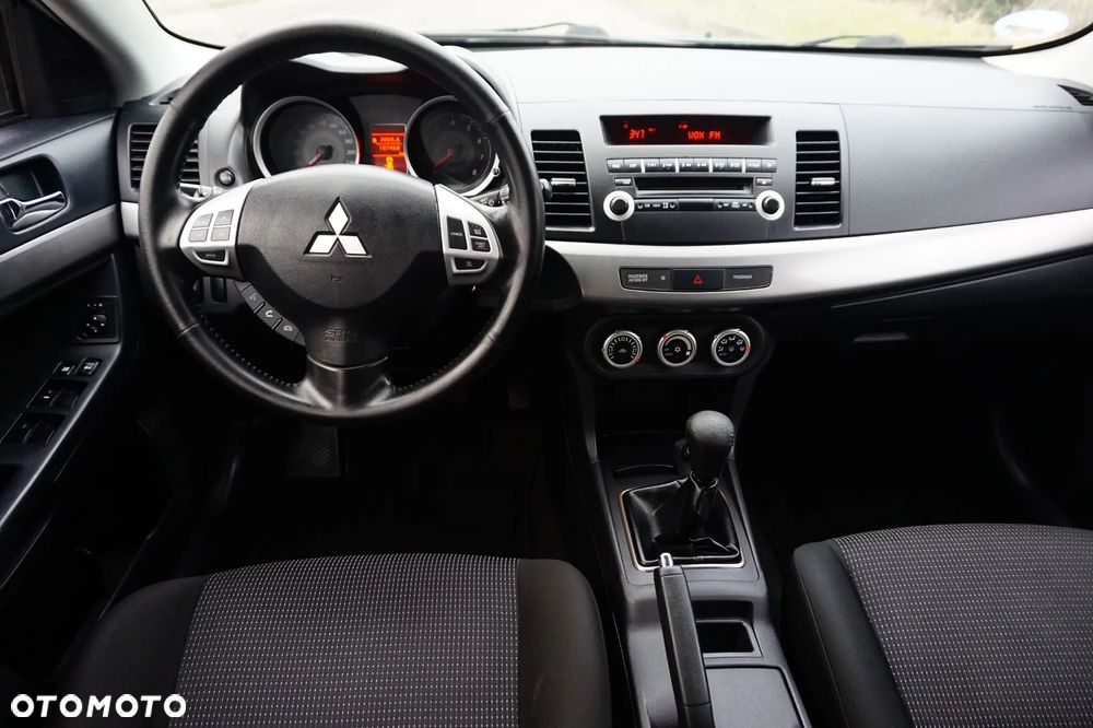 Mitsubishi Lancer - 5