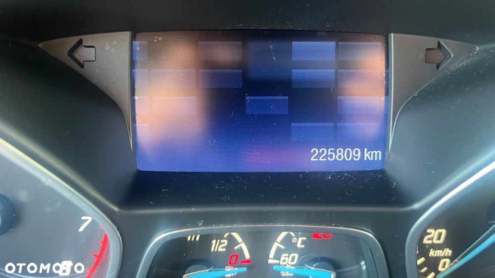 Ford Kuga 1.6 EcoBoost 2x4 Titanium - 13