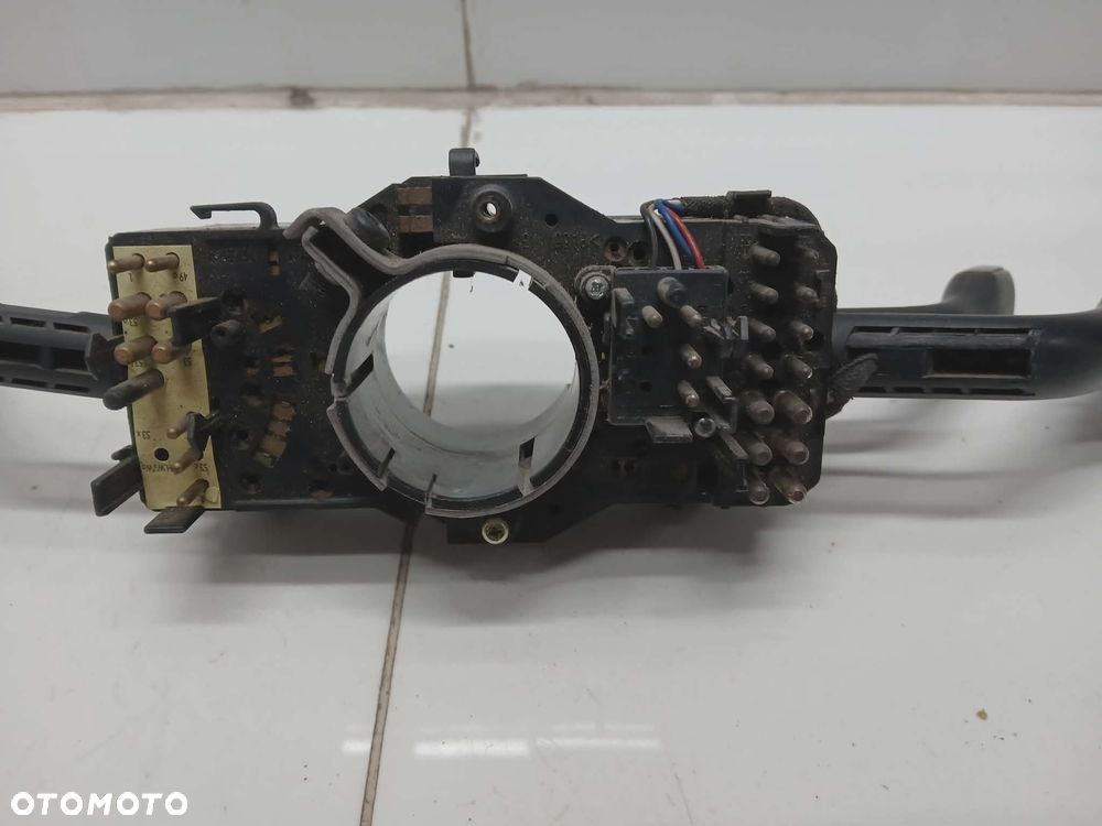 MANETKA PRZEŁĄCZNIK ZESPOLONY AUDI A4 B5 4D0953513A SEDAN - 2