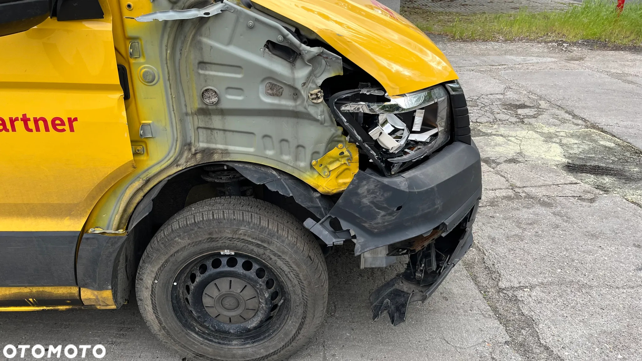 Volkswagen Crafter 35 2.0 TDI 140KM - 11