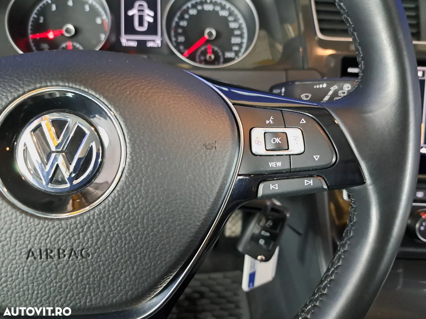 Volkswagen Golf - 13