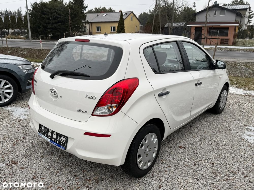 Hyundai i20 - 11