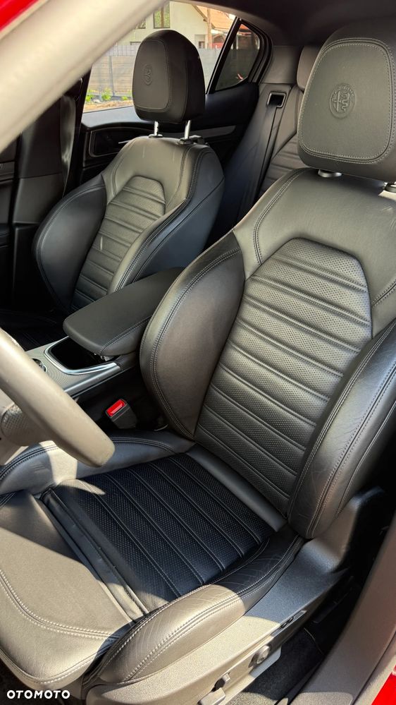 Alfa Romeo Stelvio 2.0 Turbo Veloce Q4 - 13