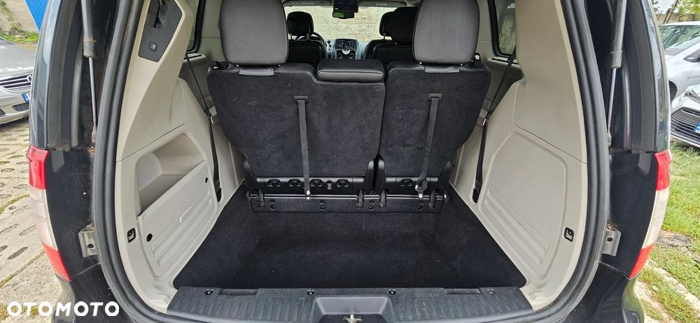 Chrysler Town & Country 3.6 Touring - 17