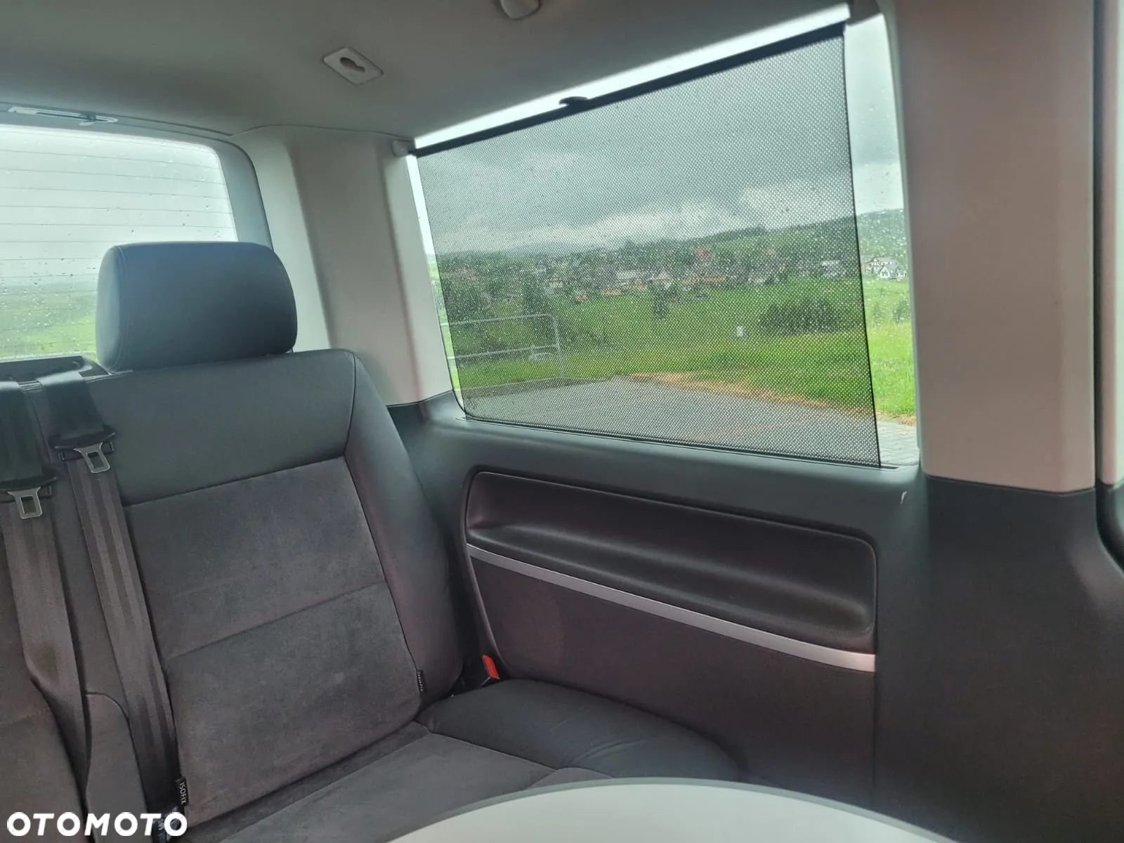 Volkswagen Multivan - 4