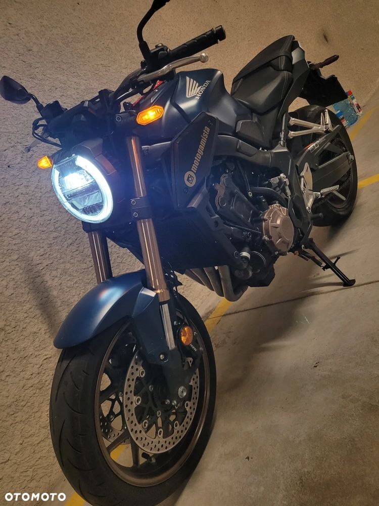 Honda CB - 4