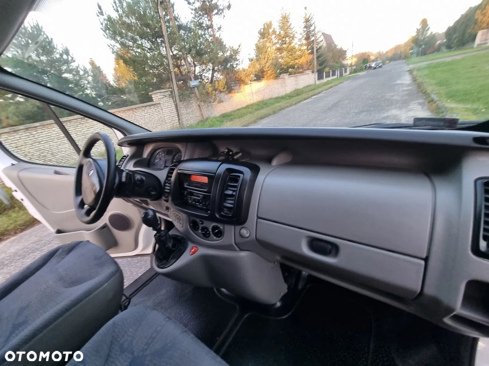 Renault TRAFIC - 31