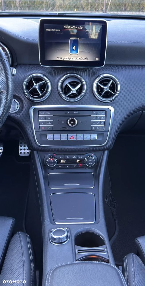 Mercedes-Benz Klasa A 250 4Matic 7G-DCT AMG Line - 30