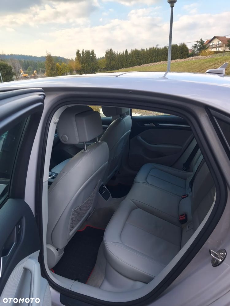 Audi A3 Limousine 40 TFSI Quattro S tronic - 12