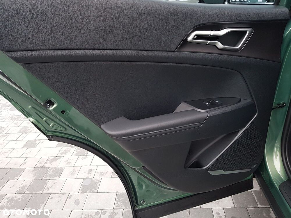 Kia Sportage 1.6 T-GDI HEV L 2WD - 28