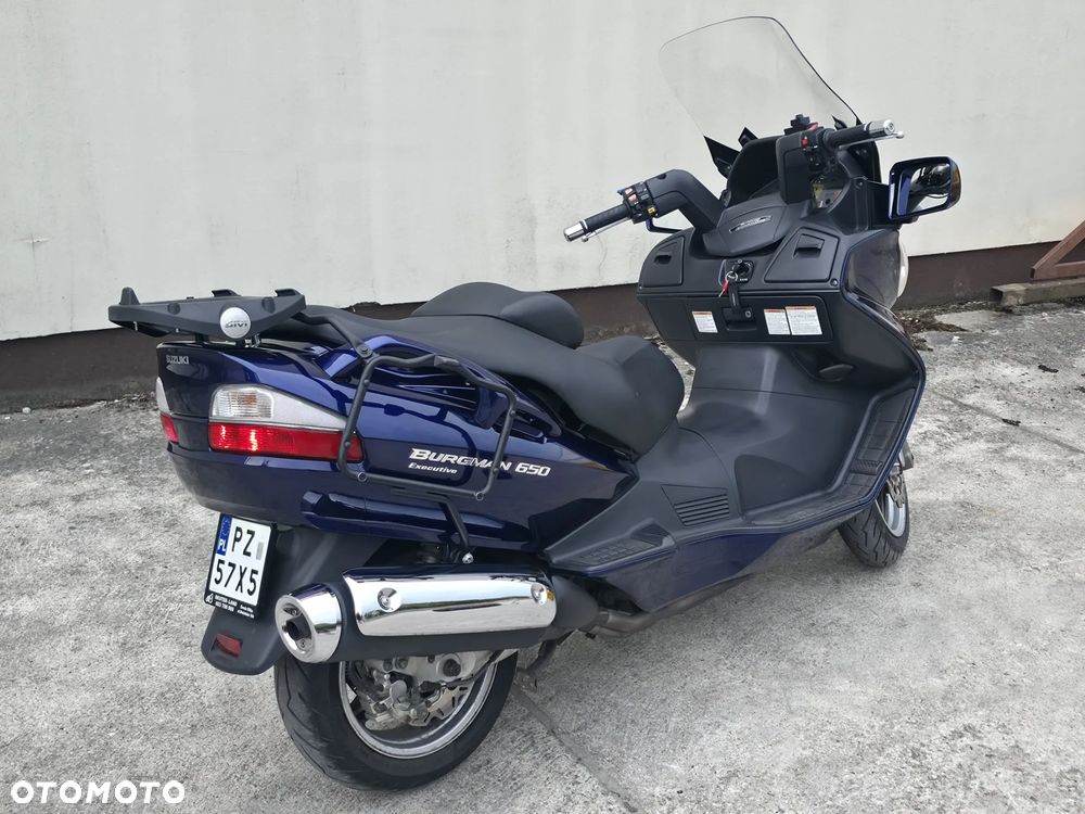 Suzuki Burgman - 4