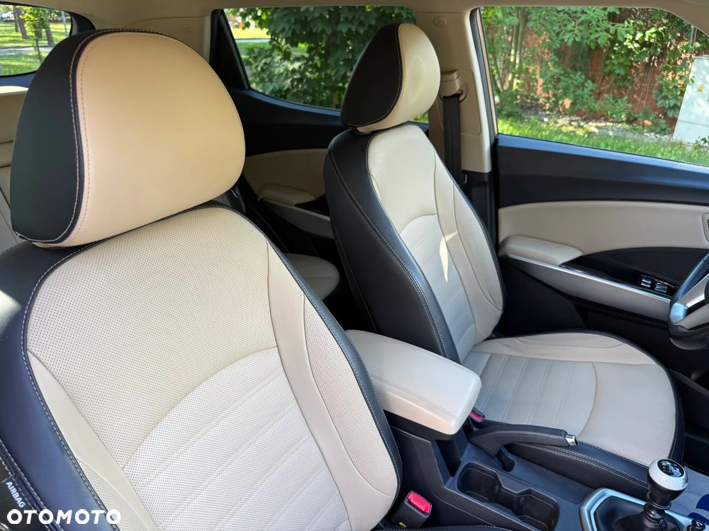 SsangYong/KGM Tivoli e-XDi 160 2WD Start/Stop Crystal - 25