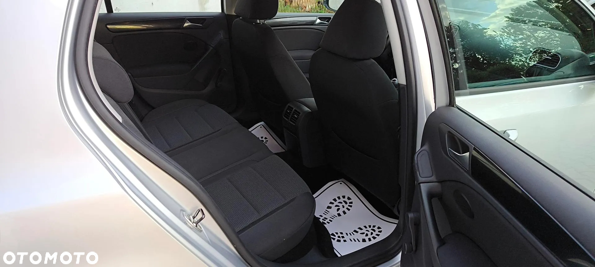 Volkswagen Golf VI 1.6 Comfortline - 12