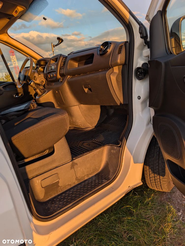 Renault Trafic 2020 photo 2
